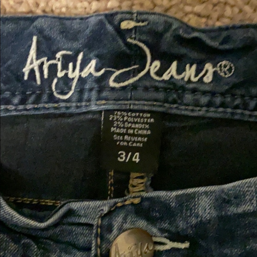 Jeans - Picture 2 of 4